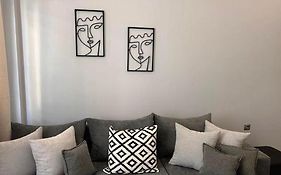 Greysuites